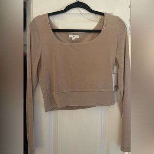 Women’s tan cropped shirt